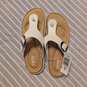 IZOD New NWT Charcy White Sandals Women's 9 comfort cushion
